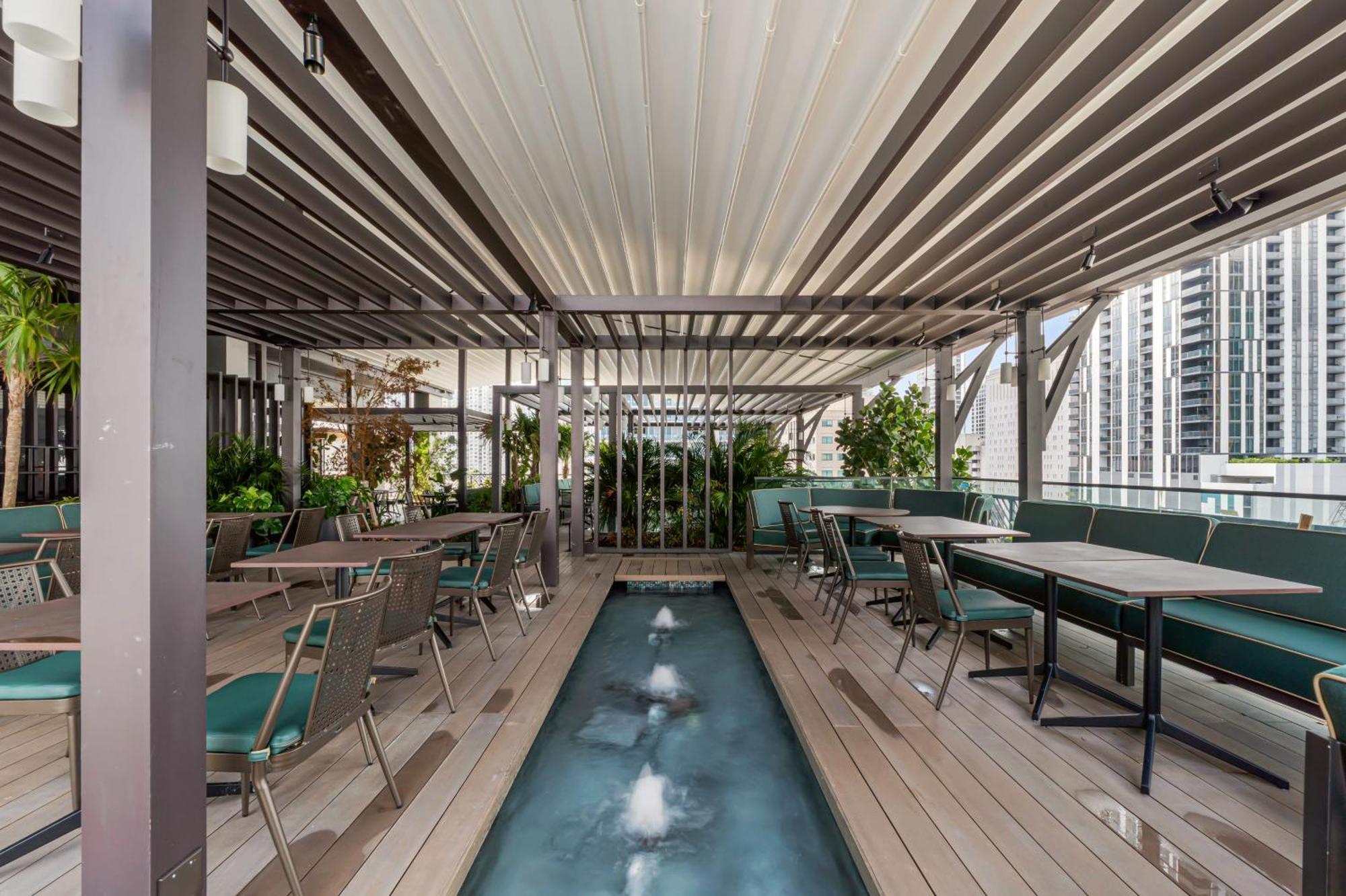 Luxury On 47th! Floor In Downtown * Miami