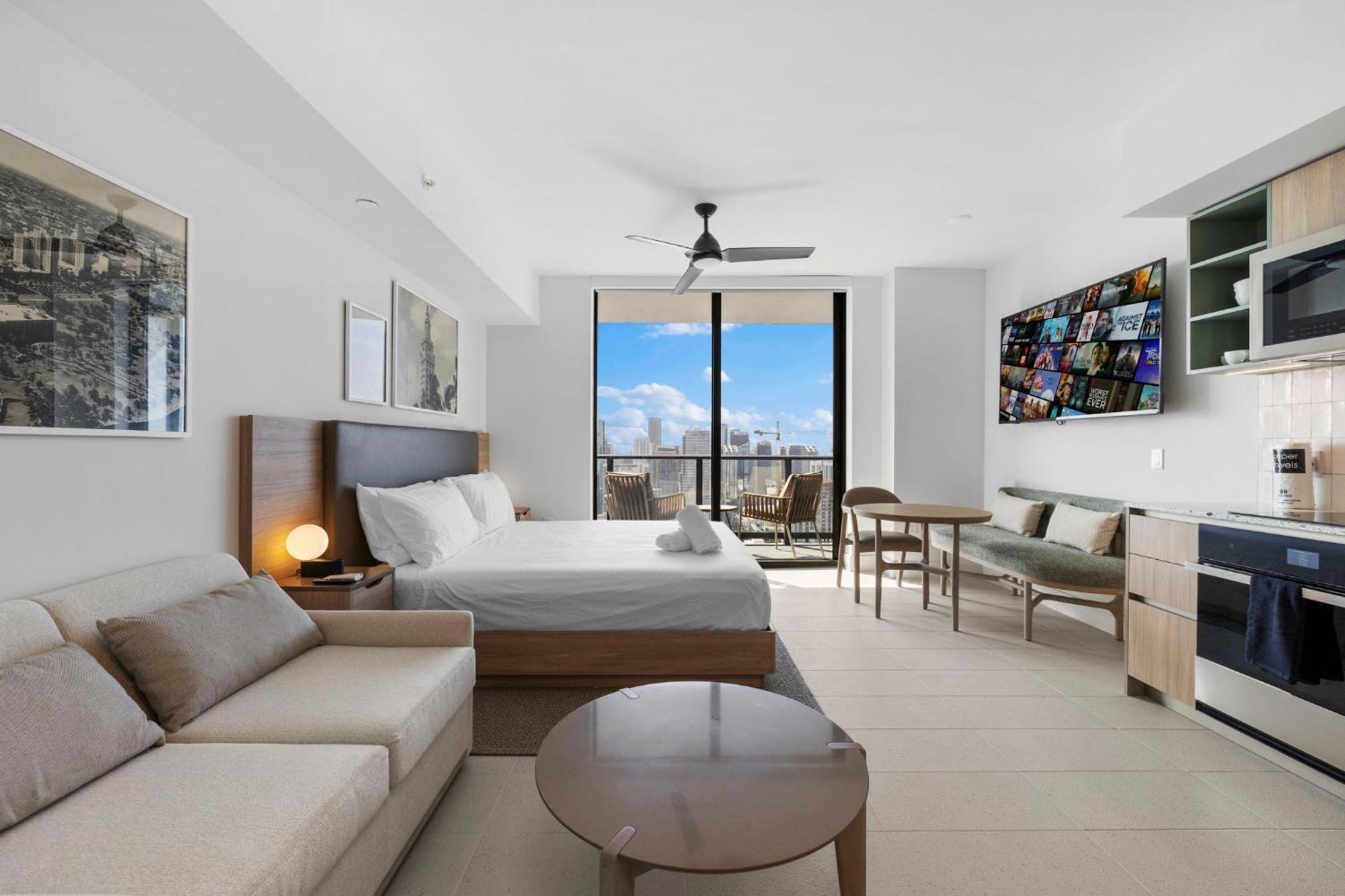 Luxury On 47th! Floor In Downtown Apartamento