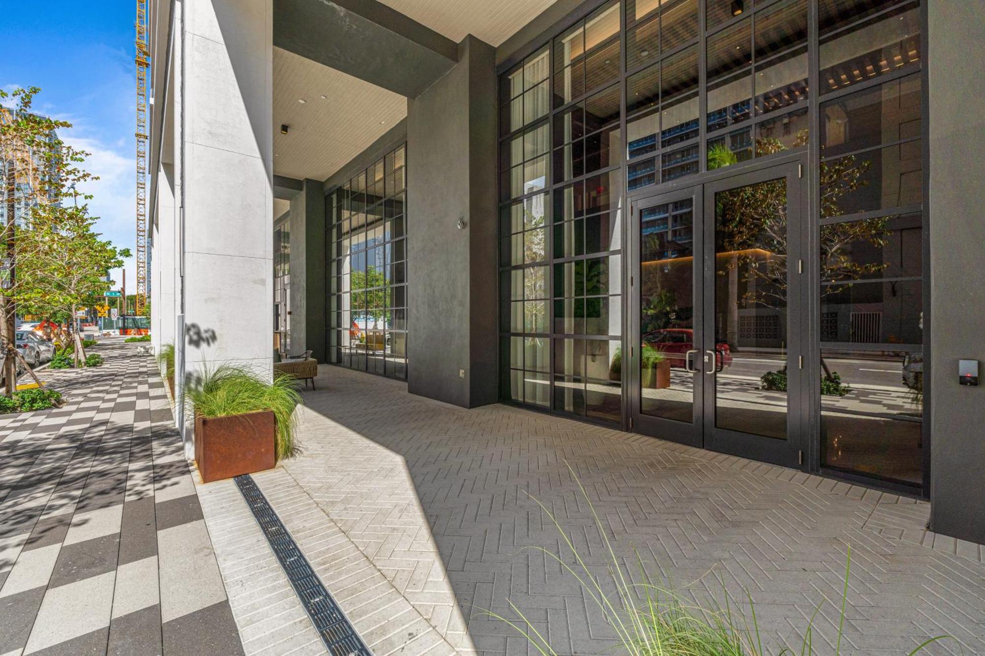 Luxury On 47th! Floor In Downtown Apartamento